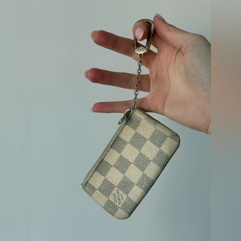 VINTAGE LOUIS VUITTON KEY POUCH - Picture 7 of 8
